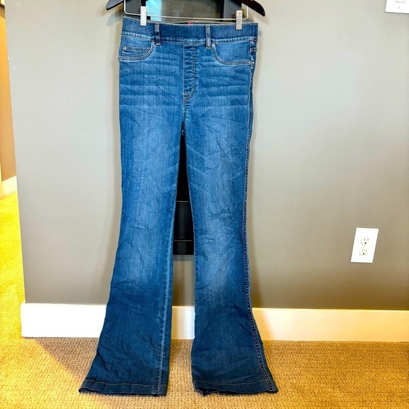 SPANX Denim - Spanx Everywear Flare Blue Jeans - size M